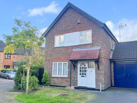 Larch Close, Laindon, Basildon, Image 1