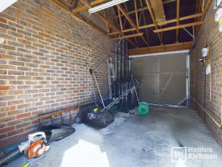 Larch Close, Laindon, Basildon, Image 19