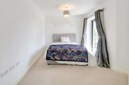 Florence Close, Great Warley, Brentwood, Image 8