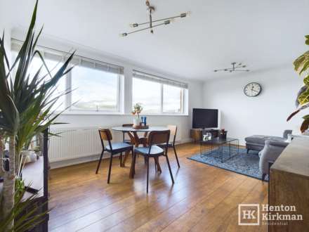 Radford Court, Billericay, Image 3
