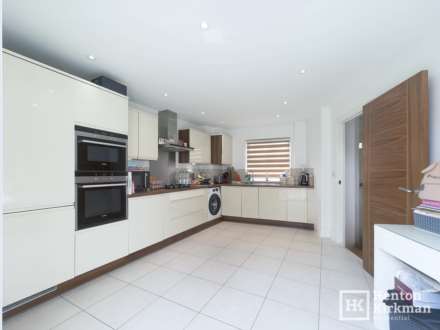 Bell Hill Close, Billericay, Image 4