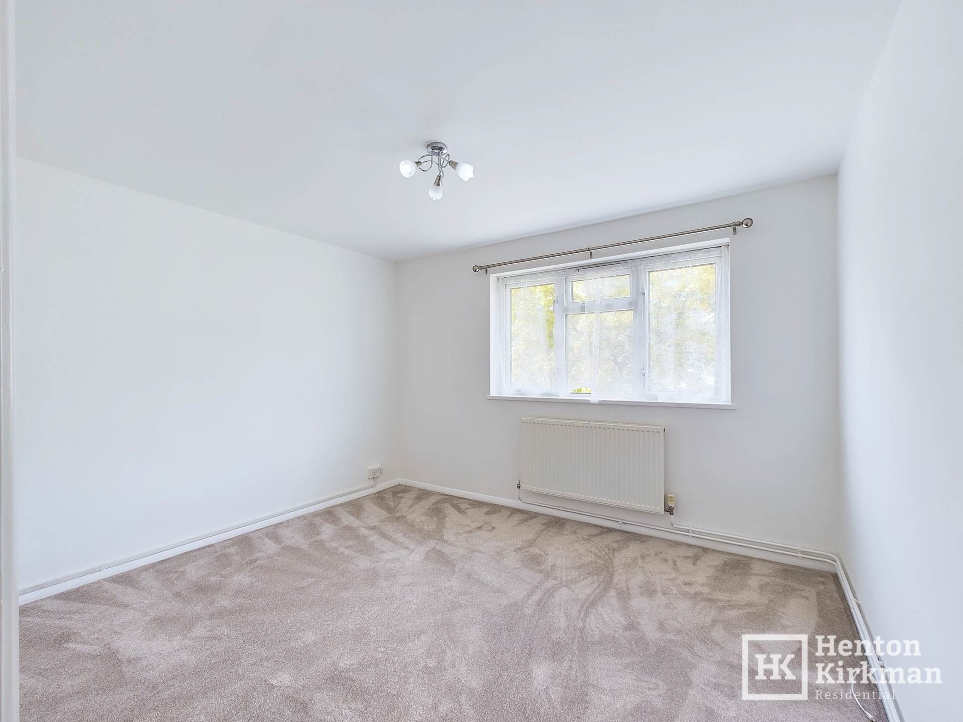 St Michaels Walk, Galleywood, Image 4