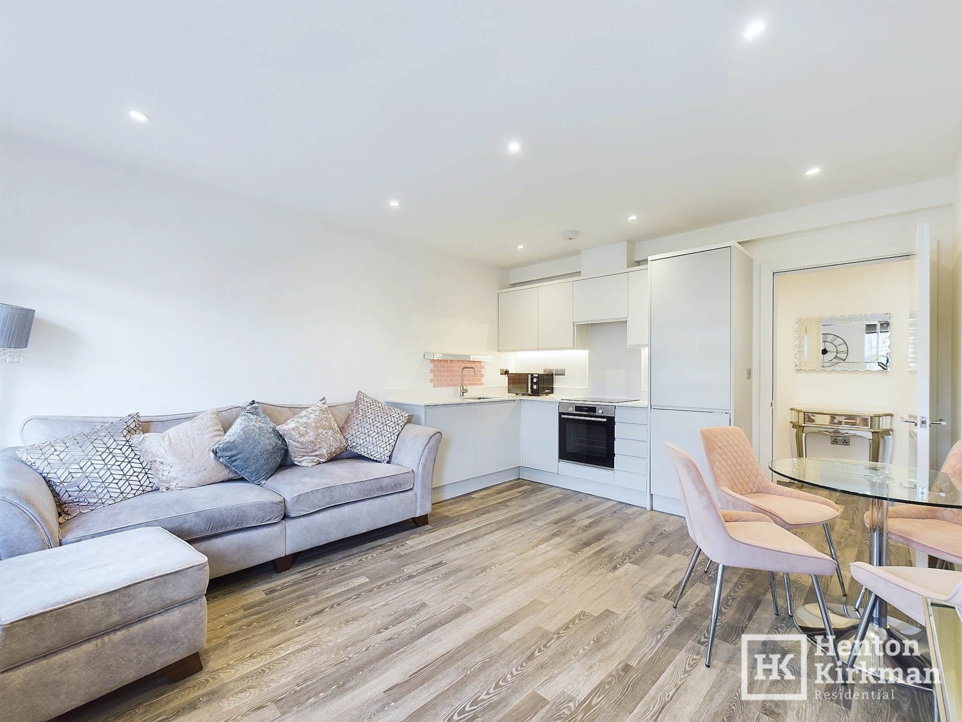 Hawkley House, Chapel Street, Billericay, Image 4