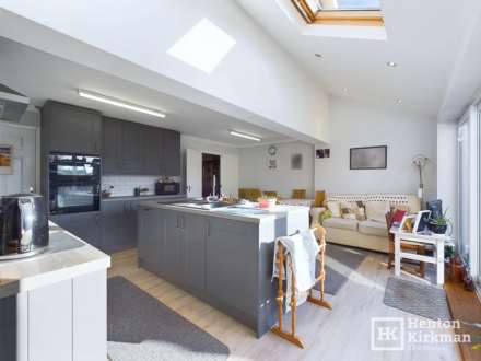 The Vale, Stock, Image 5