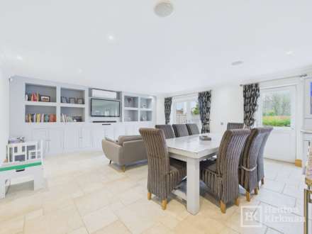 Noak Hill Road, Billericay, Image 6