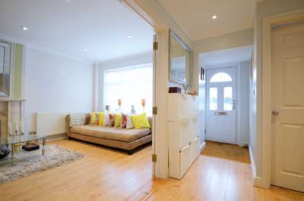 Dukes Farm Road, Billericay, Image 2