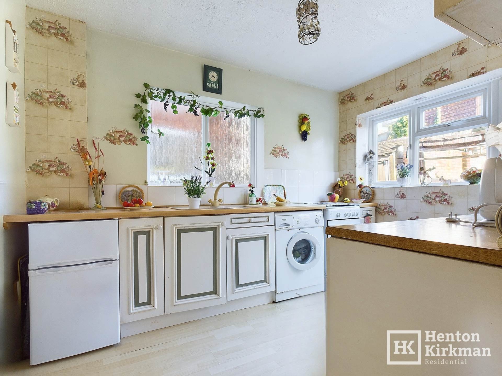 Outwood Common Road, Billericay, Image 4