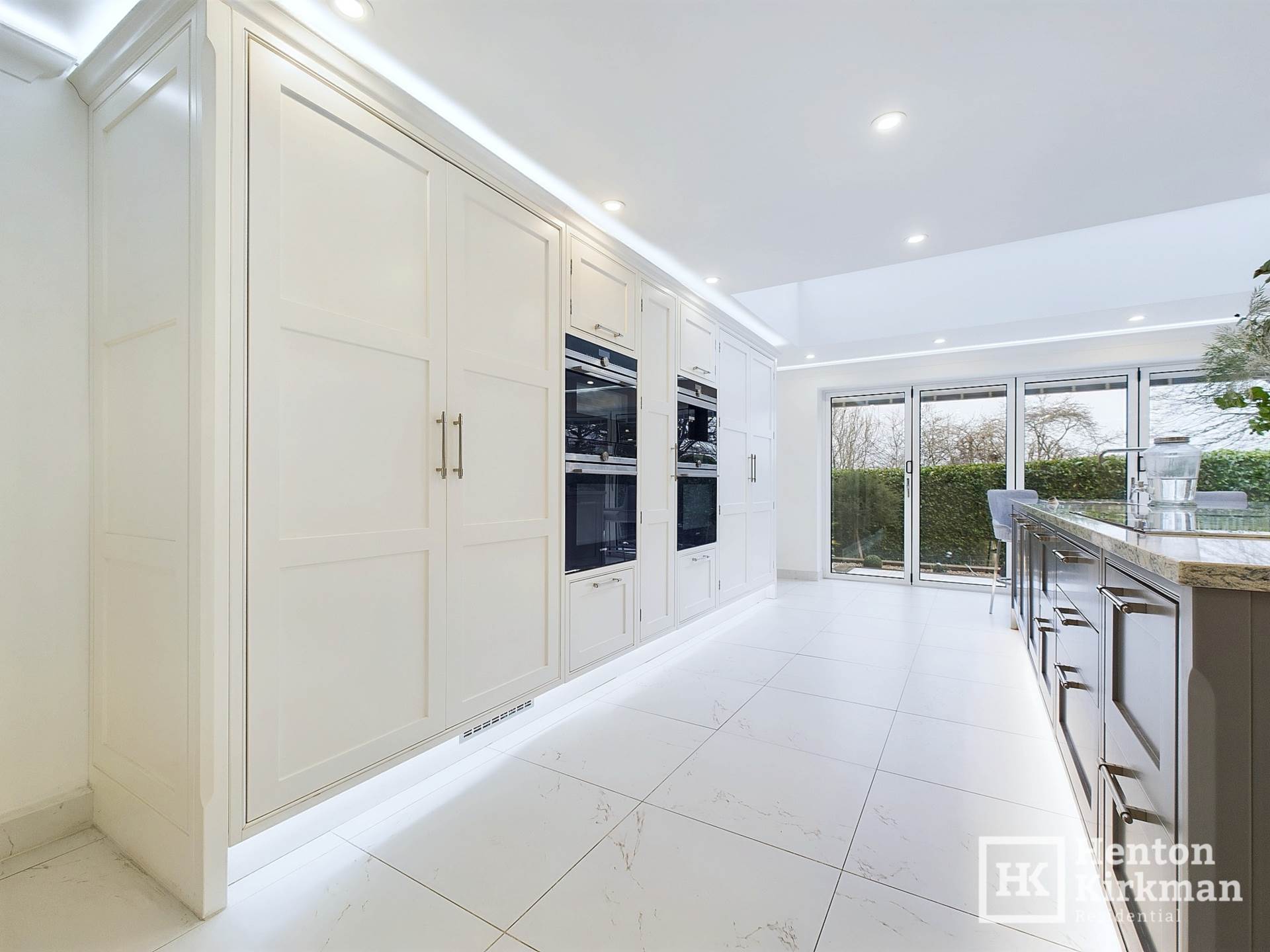 Sweet Chestnut Mews, Billericay, Image 11