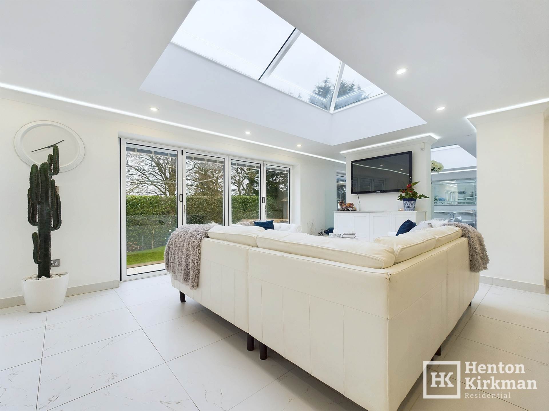 Sweet Chestnut Mews, Billericay, Image 12