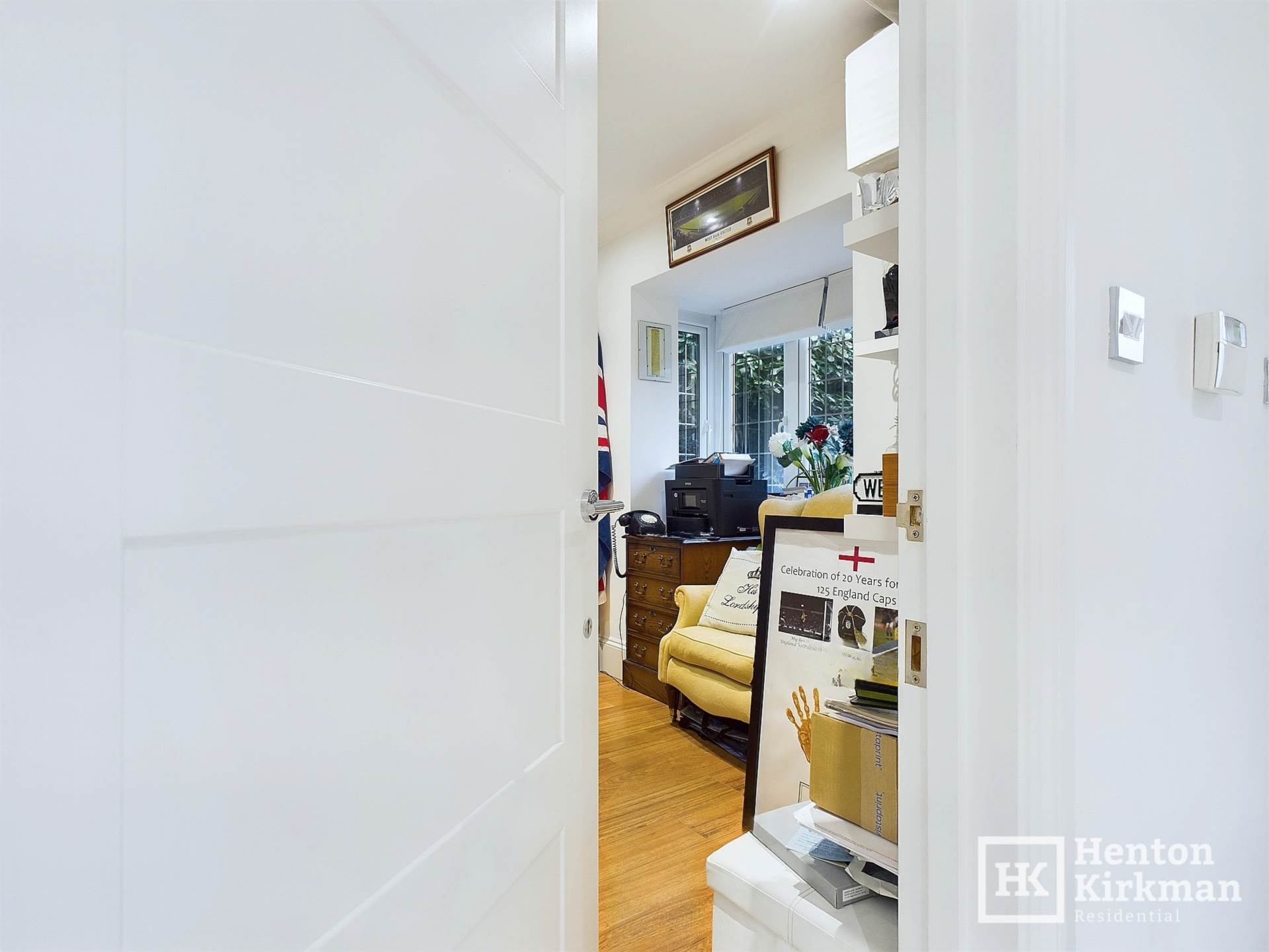Sweet Chestnut Mews, Billericay, Image 6