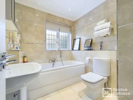 Sweet Chestnut Mews, Billericay, Image 30