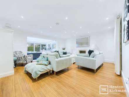 Sweet Chestnut Mews, Billericay, Image 4