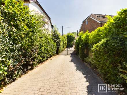 Sweet Chestnut Mews, Billericay, Image 41