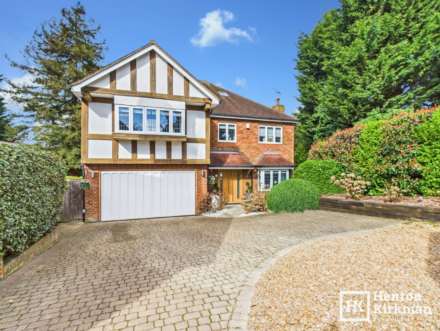 Sweet Chestnut Mews, Billericay, Image 42