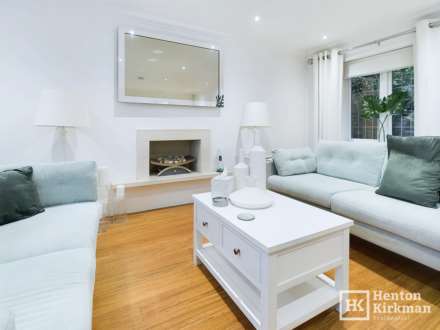 Sweet Chestnut Mews, Billericay, Image 5