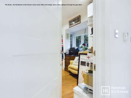 Sweet Chestnut Mews, Billericay, Image 7