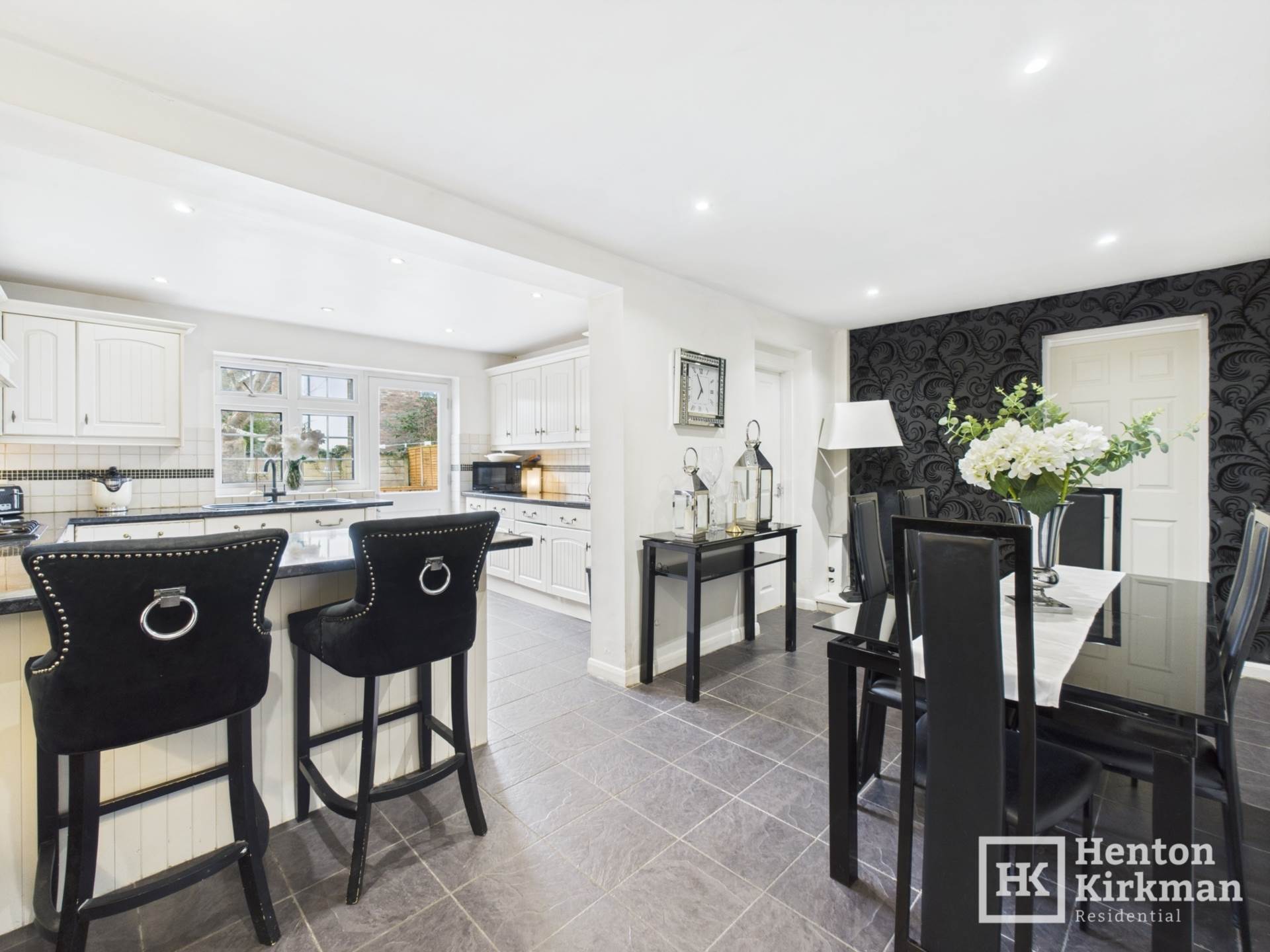 The Vale, Stock,Ingatestone, Image 4