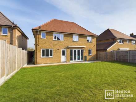 Raven Gardens, Silver End, Image 24