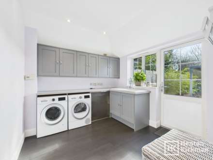 Compton Avenue, Hutton, Shenfield, Image 9