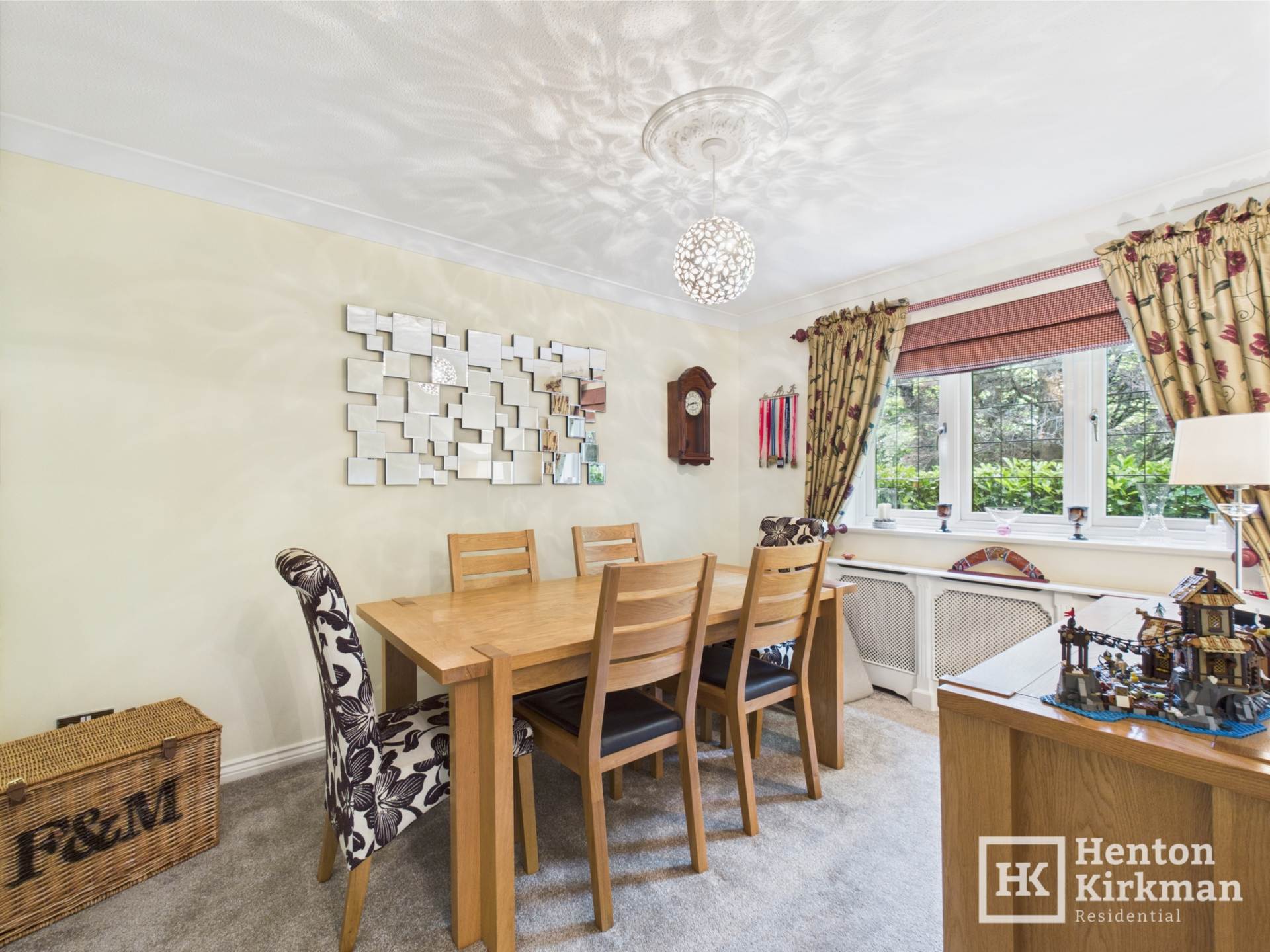 The Pines, Steepleview, Image 9