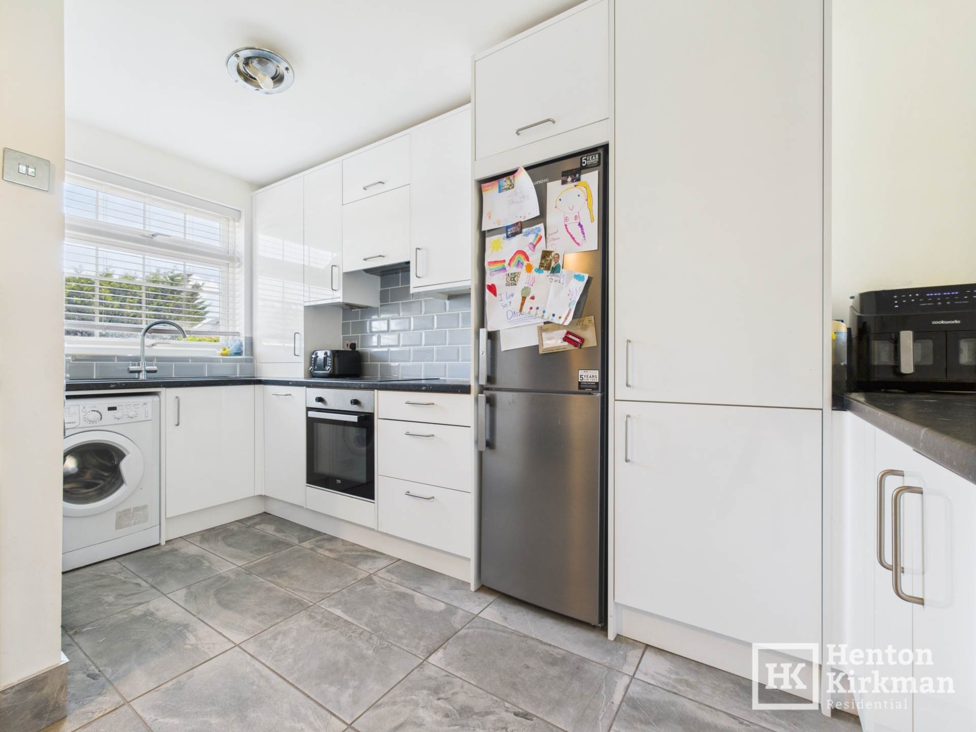 Latimer Drive, Laindon, Image 5