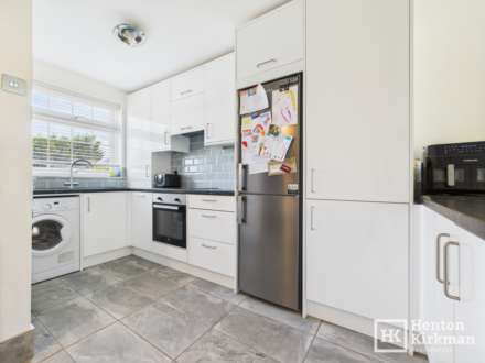 Latimer Drive, Laindon, Image 5