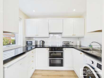 Park Lodge, Billericay, Image 8