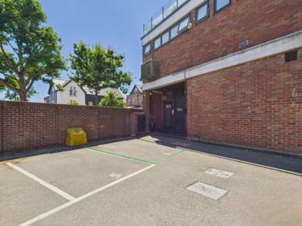 High Street, Billericay, Image 17