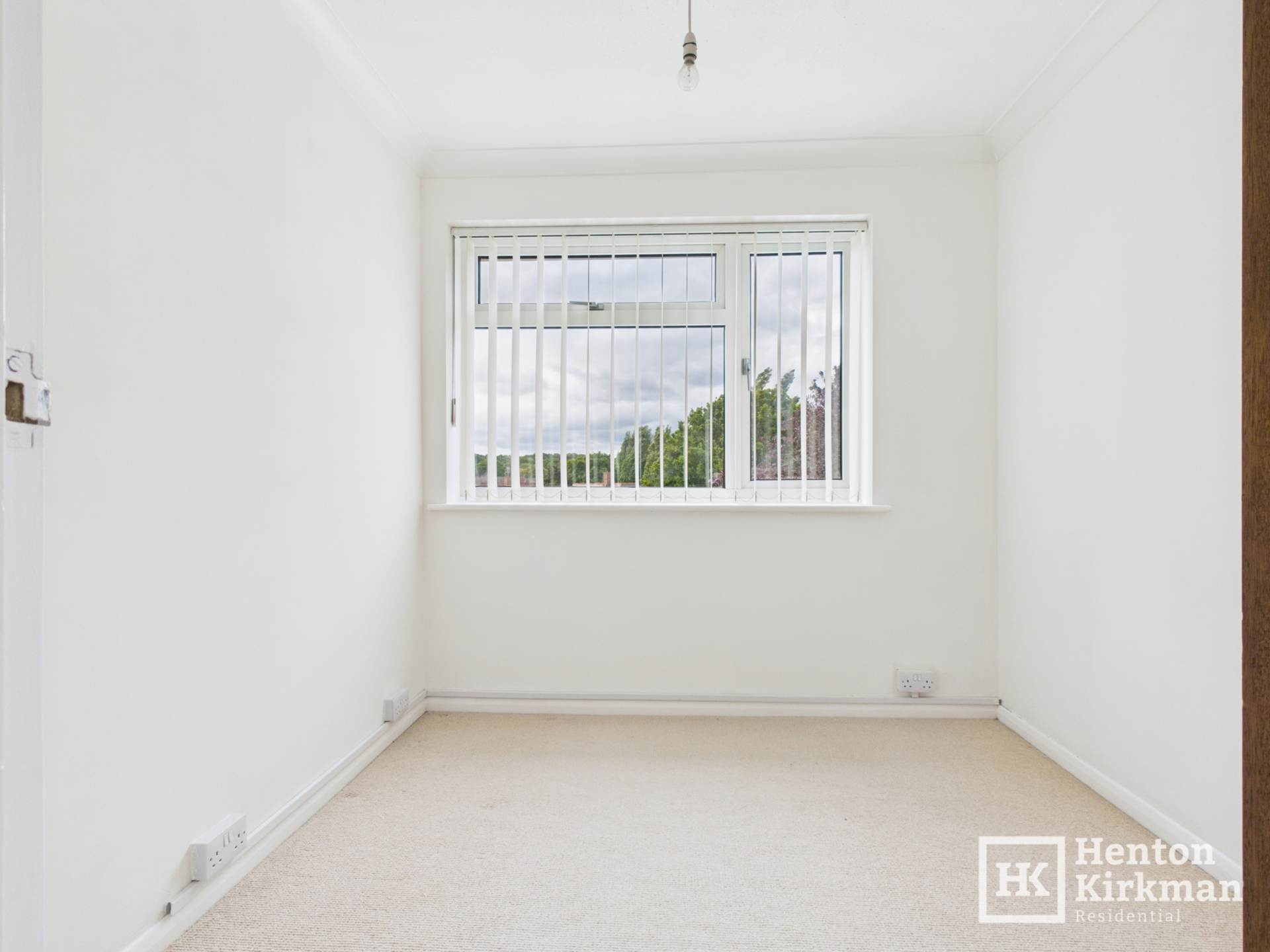 Balmoral Close, Billericay, Image 13