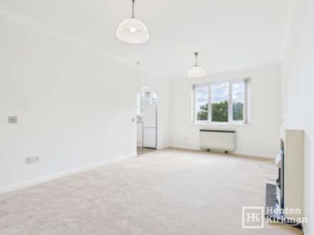 Sawyers Court, Brentwood, Image 6