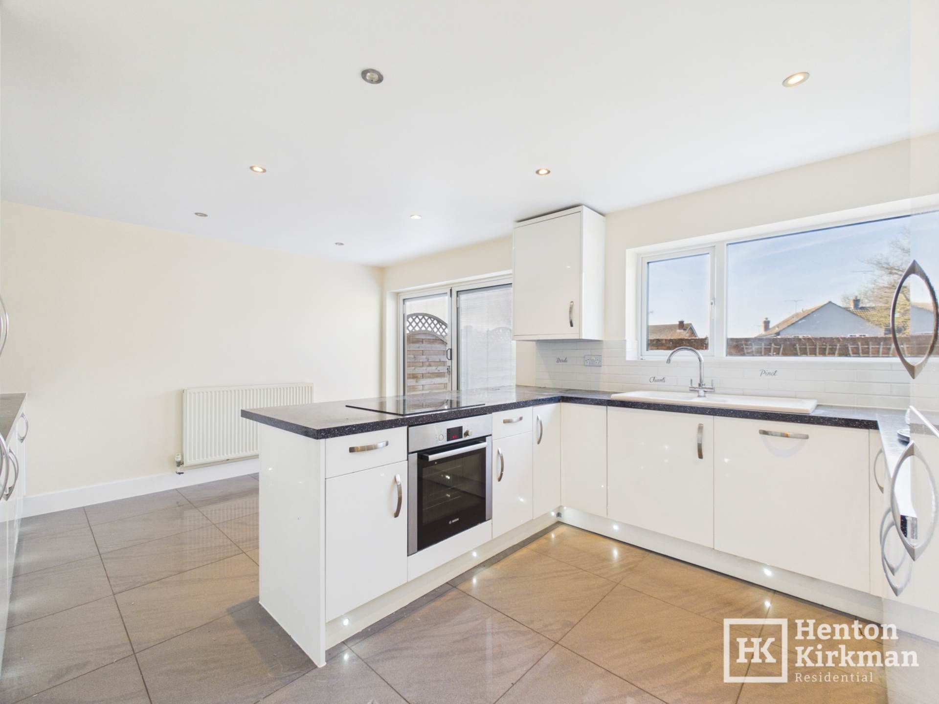 Foxhunter Walk, Billericay, Image 3