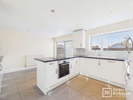 Foxhunter Walk, Billericay, Image 3