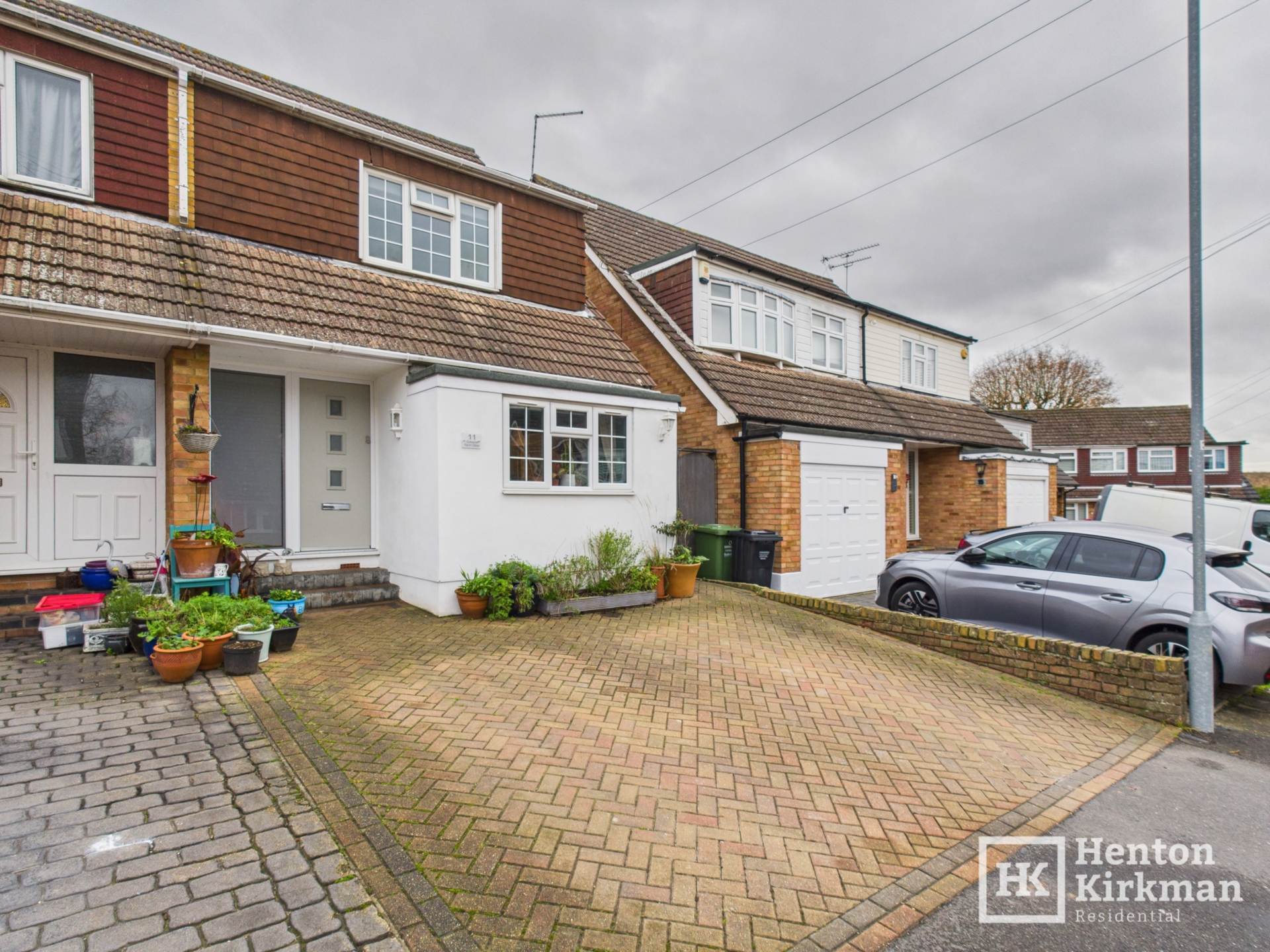 Outwood Farm Close, Essex, Image 1