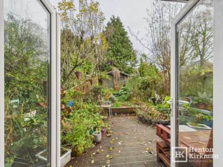 Outwood Farm Close, Essex, Image 16