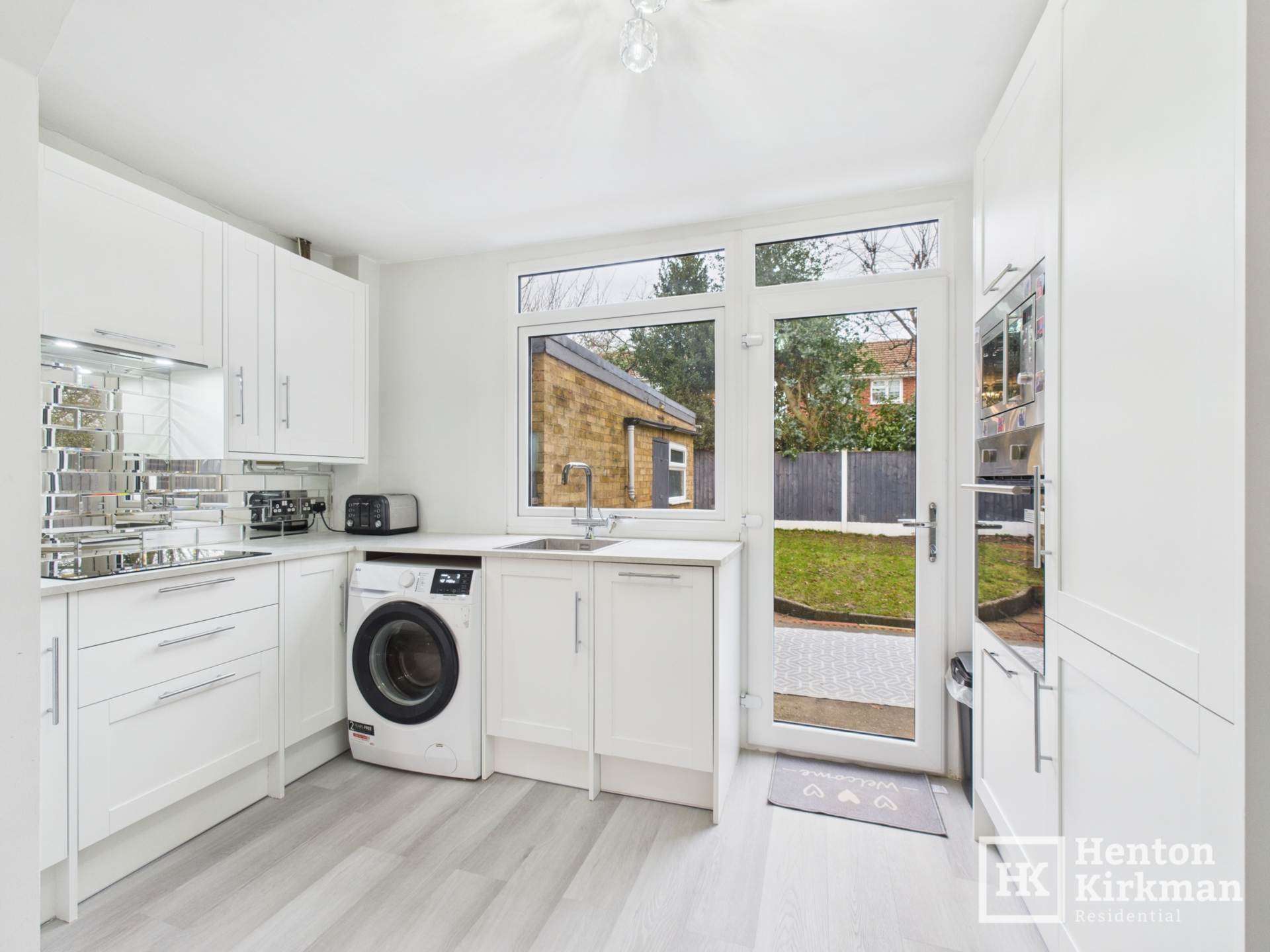 Moat Edge Gardens, Billericay, Image 5