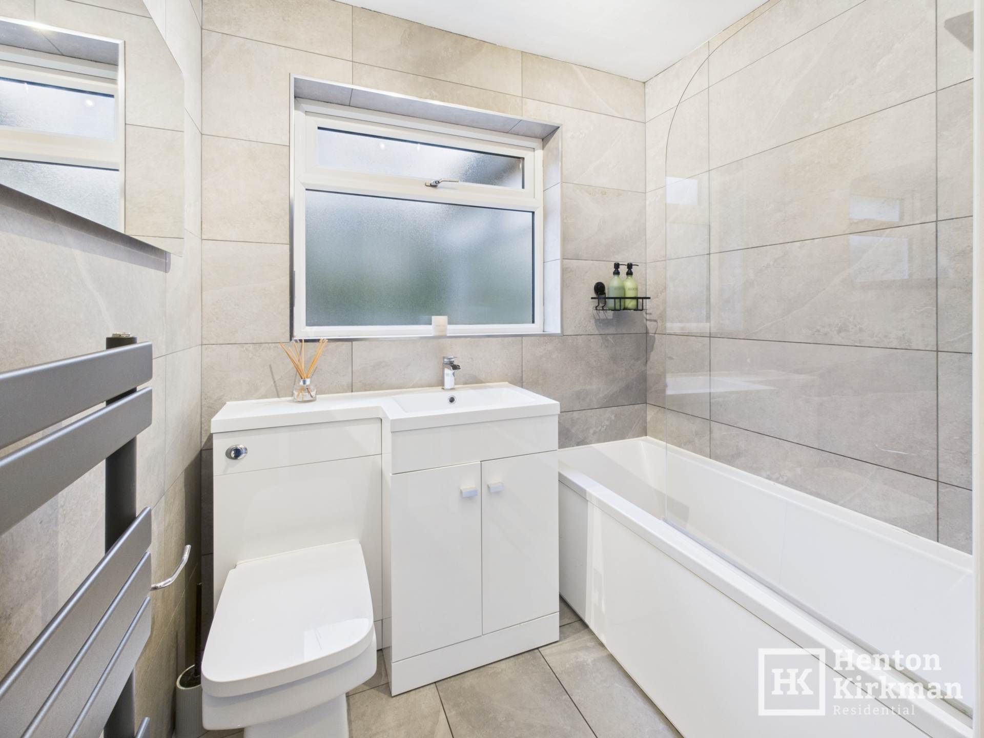 Outwood Common Road, Billericay, Image 15