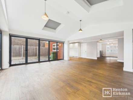 Coulter Mews, Billericay, Image 6