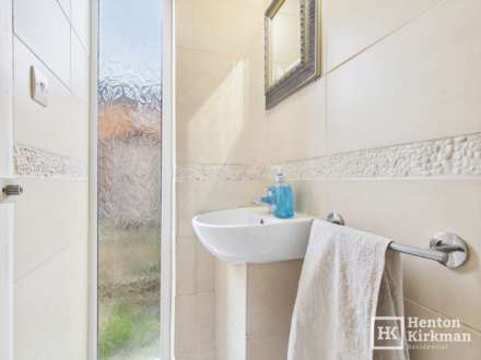 Elizabeth Way, Basildon, Image 10