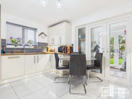 Beauchamps Drive, Wickford, Image 4