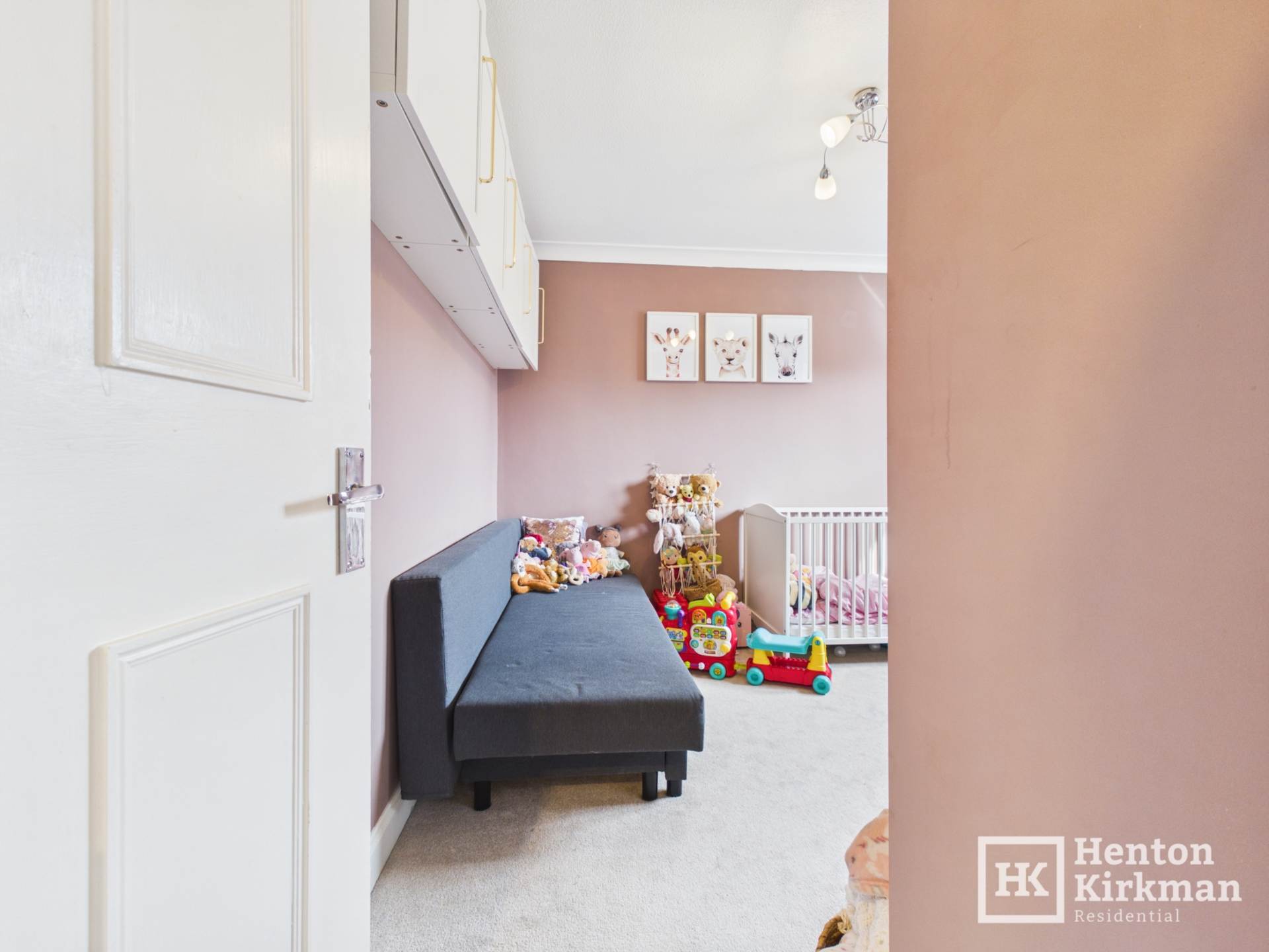 Queens Gate Mews, Billericay, Image 11