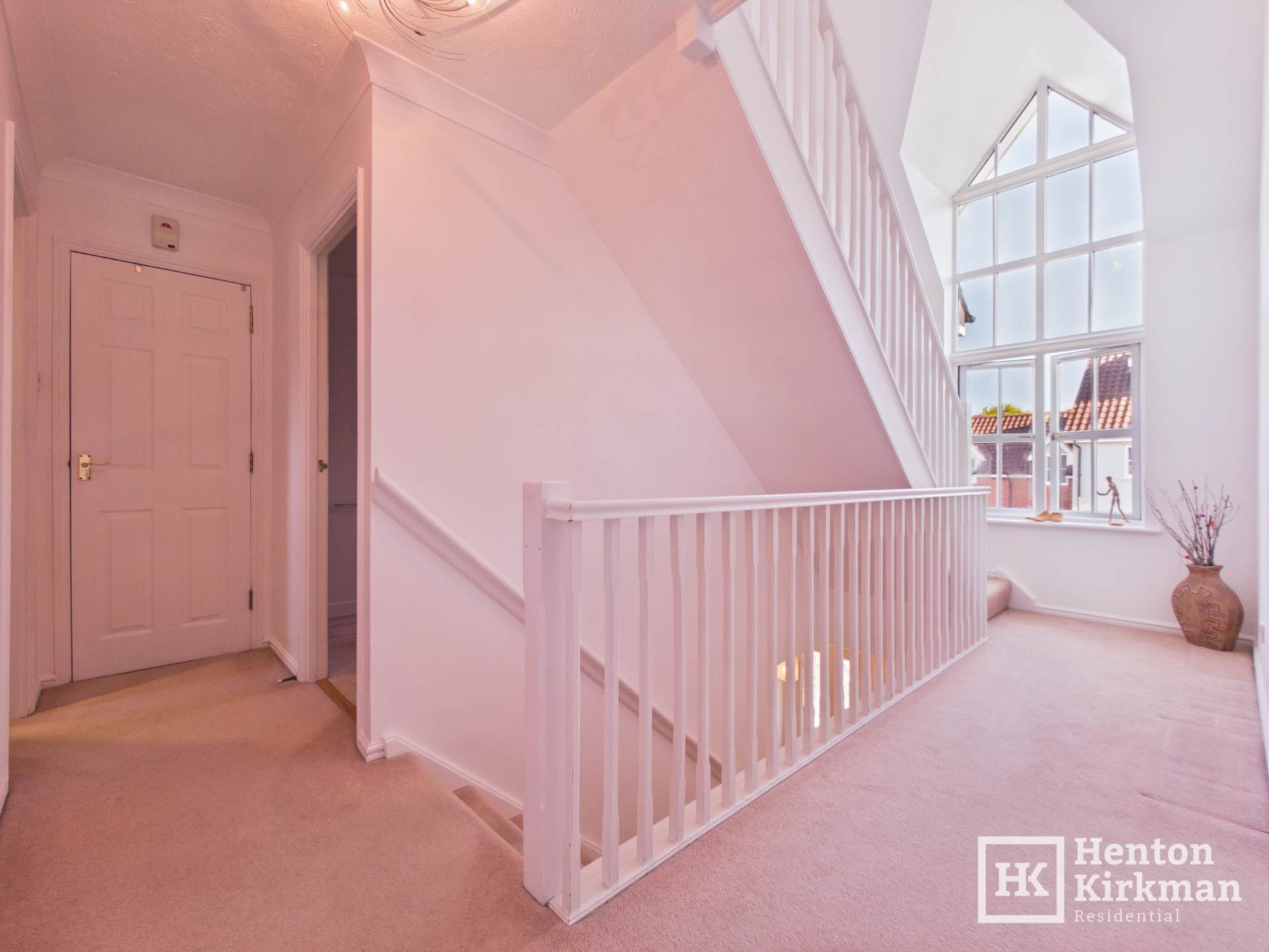 Calvinia Close, Noak Bridge, Image 17