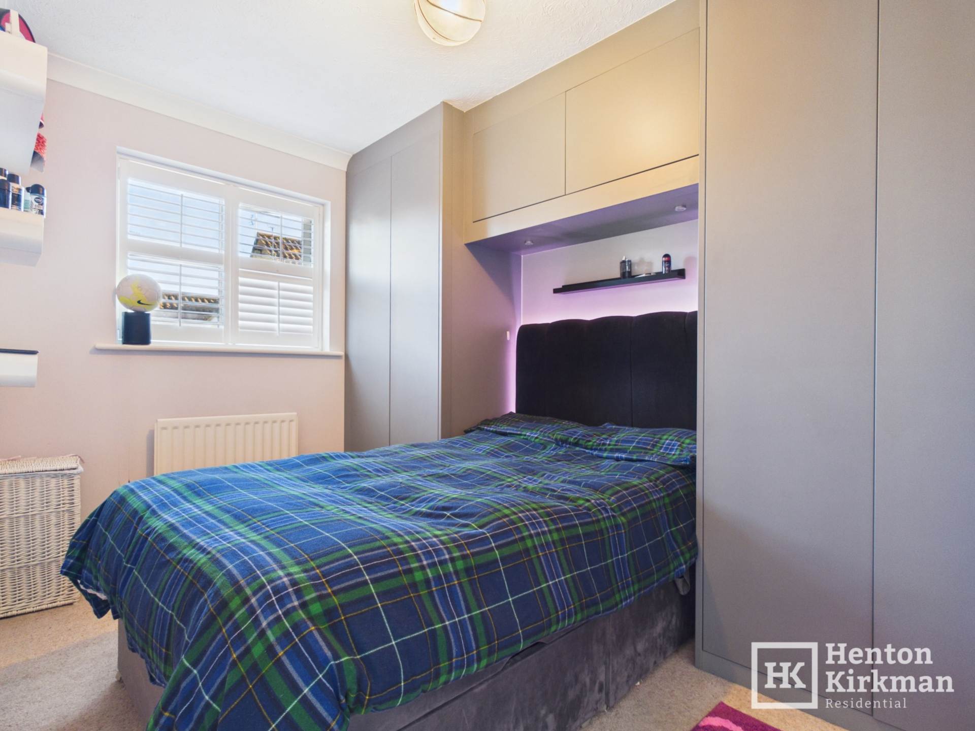 Calvinia Close, Noak Bridge, Image 27