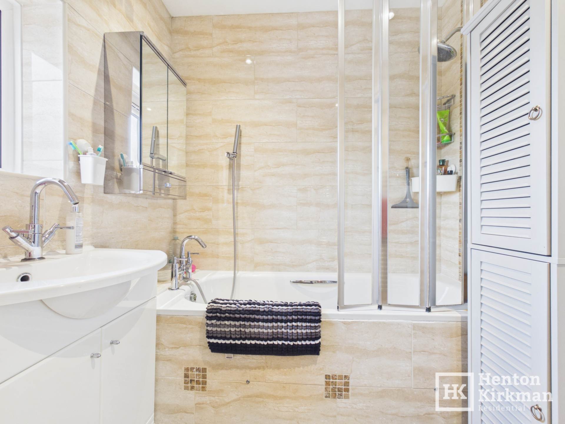 Calvinia Close, Noak Bridge, Image 29