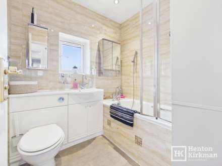 Calvinia Close, Noak Bridge, Image 28