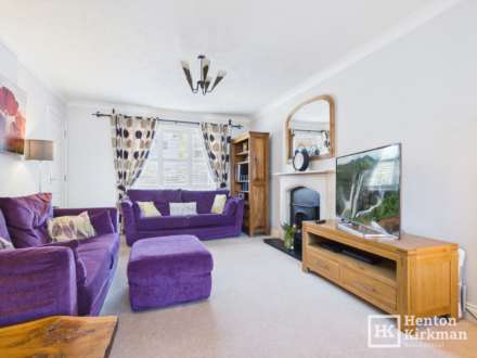 Calvinia Close, Noak Bridge, Image 4