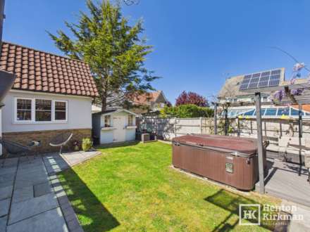 Calvinia Close, Noak Bridge, Image 42