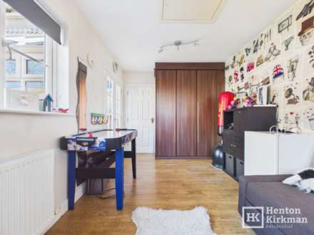 Calvinia Close, Noak Bridge, Image 9