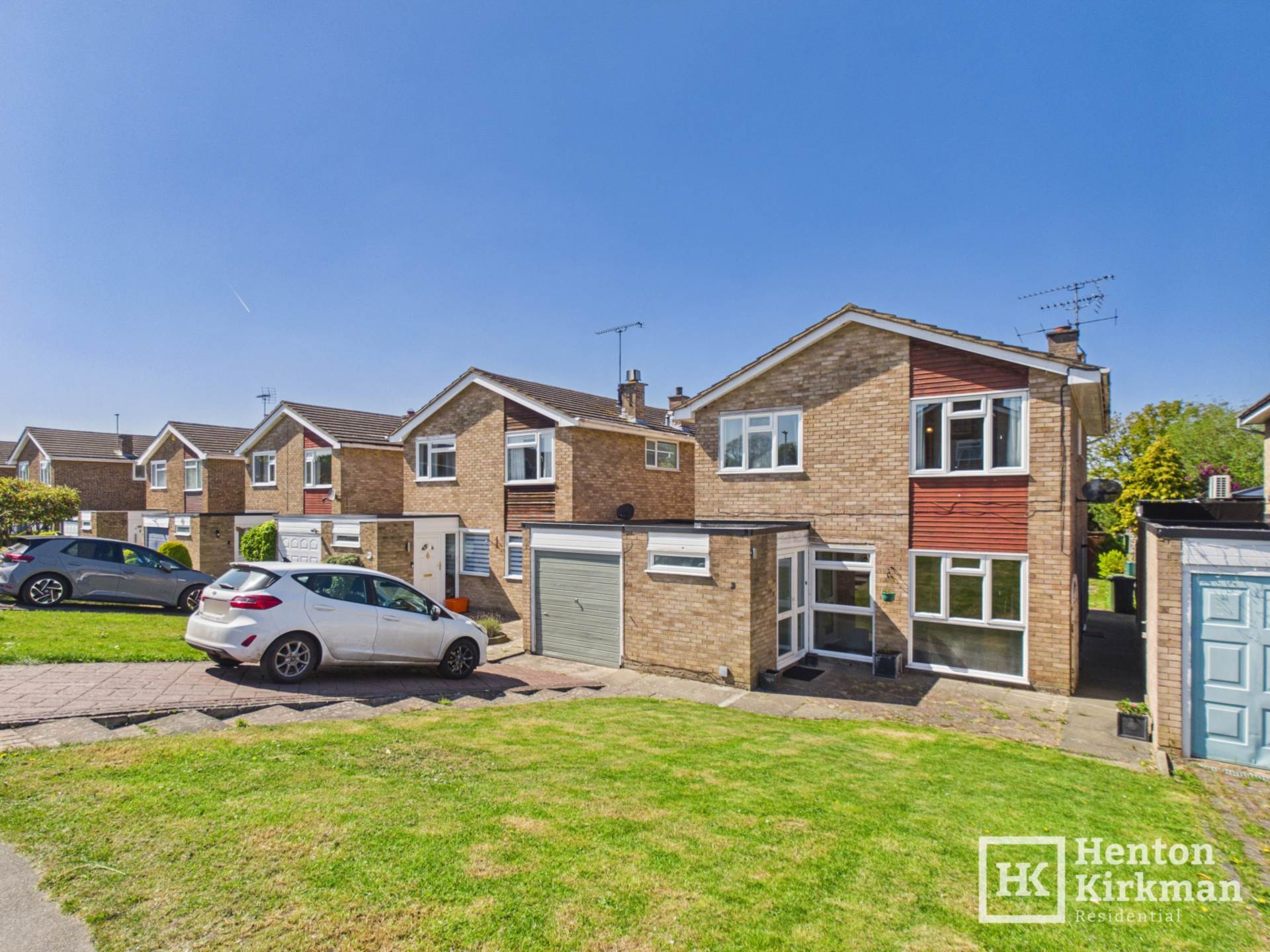 Longtail, Billericay, Image 1