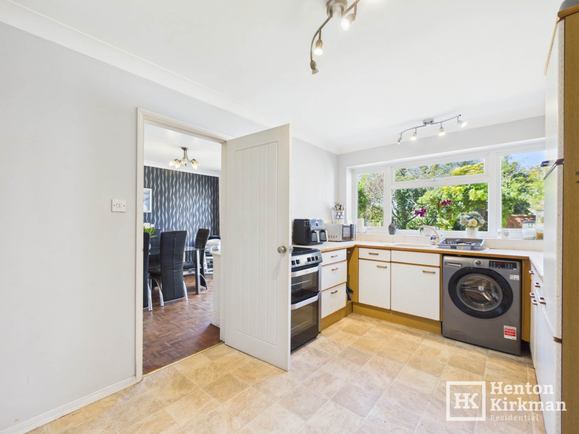 Longtail, Billericay, Image 10