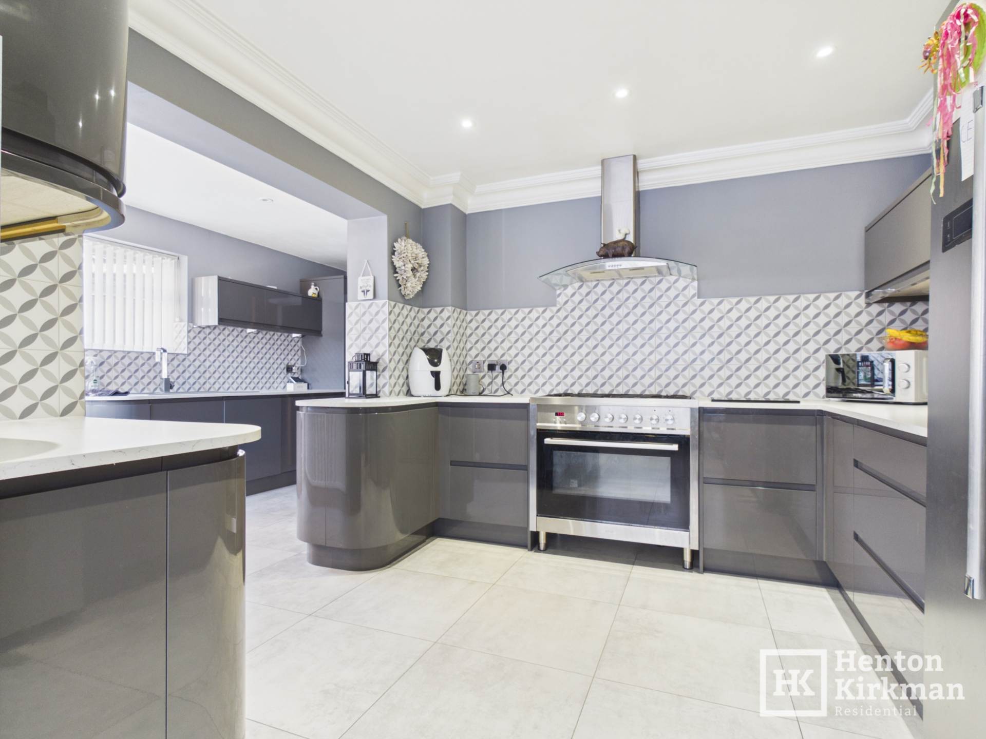 Outwood Farm Close, Billericay, Image 10
